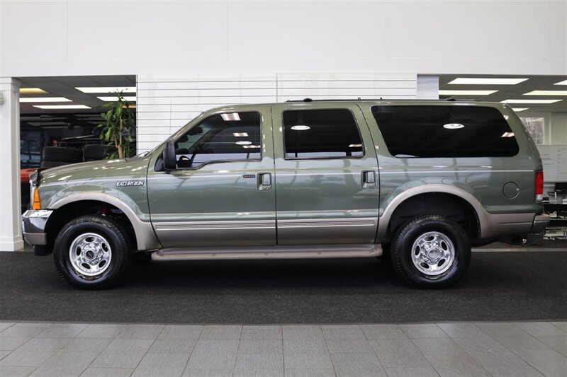 2001 Ford Excursion Limited  2-OWNER* 100% RUST FREE* FULLY LOADED LIMITED 7.3L* 4X4* FRESH FULL SERVICE W/ NEW BRAKES-ROTORS-CALIPERS* COOLANT FLUSH* AC CHARGE* NEW TIRES* ALL BOOKS & KEYS* 100% RUST & CORROSION FREE - Photo 4 - Portland, OR 97230