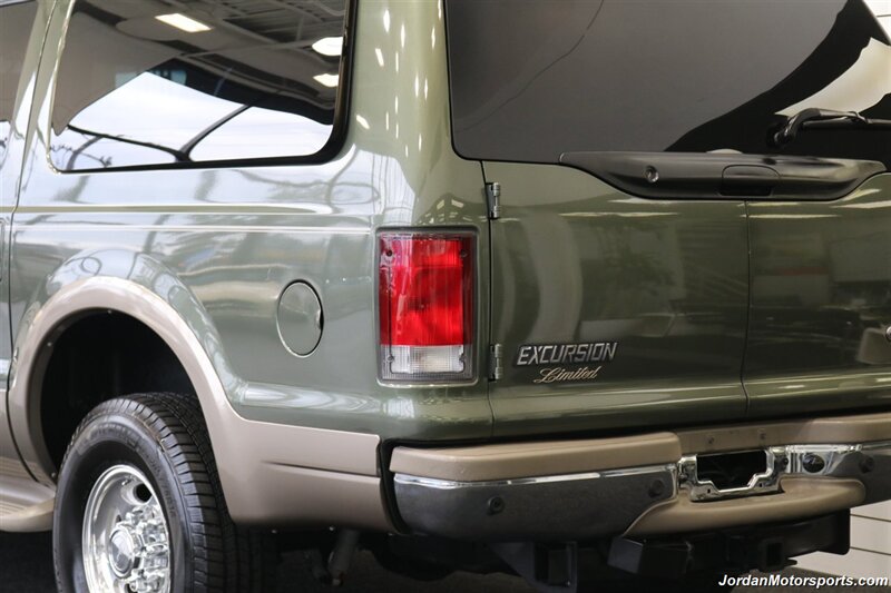 2001 Ford Excursion Limited  2-OWNER* 100% RUST FREE* FULLY LOADED LIMITED 7.3L* 4X4* FRESH FULL SERVICE W/ NEW BRAKES-ROTORS-CALIPERS* COOLANT FLUSH* AC CHARGE* NEW TIRES* ALL BOOKS & KEYS* 100% RUST & CORROSION FREE - Photo 13 - Portland, OR 97230