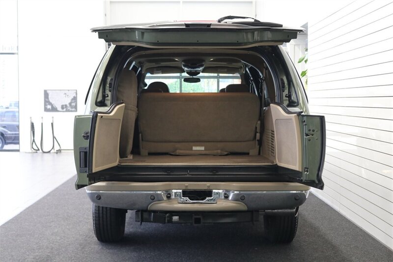 2001 Ford Excursion Limited  2-OWNER* 100% RUST FREE* FULLY LOADED LIMITED 7.3L* 4X4* FRESH FULL SERVICE W/ NEW BRAKES-ROTORS-CALIPERS* COOLANT FLUSH* AC CHARGE* NEW TIRES* ALL BOOKS & KEYS* 100% RUST & CORROSION FREE - Photo 14 - Portland, OR 97230