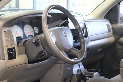 2005 Dodge Ram 2500 SLT  100% RUST & ACCIDENT FREE* NEVER HAD A 5TH WHEEL / GOOSENECK INSTALLED* 100% STOCK NON-SMOKER* NEW A/T TIRES* SERVICED BY DEALER SINCE NEW* UPGRADED STEREO / APPLE CAR PLAY* REAR AIRBAGS - Photo 78 - Portland, OR 97230