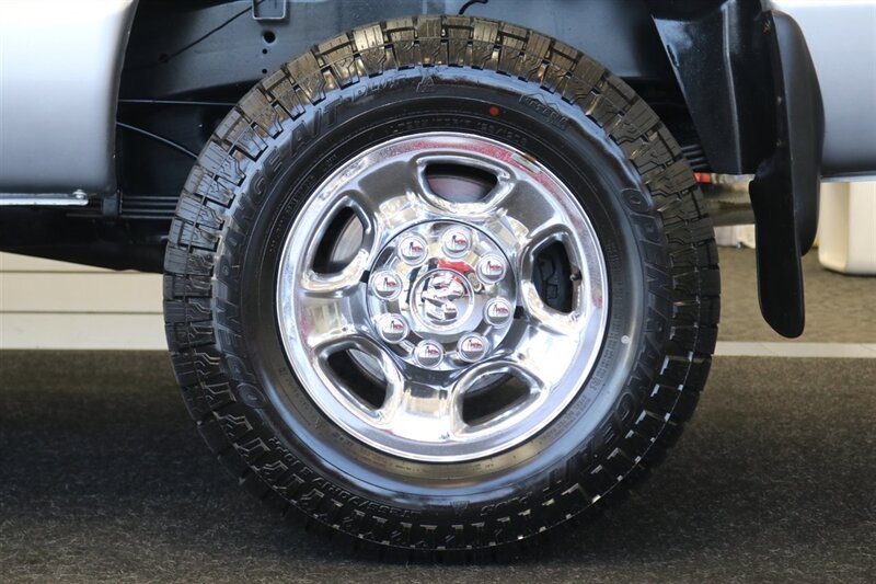 2005 Dodge Ram 2500 SLT  100% RUST & ACCIDENT FREE* NEVER HAD A 5TH WHEEL / GOOSENECK INSTALLED* 100% STOCK NON-SMOKER* NEW A/T TIRES* SERVICED BY DEALER SINCE NEW* UPGRADED STEREO / APPLE CAR PLAY* REAR AIRBAGS - Photo 51 - Portland, OR 97230