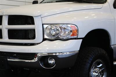 2005 Dodge Ram 2500 SLT  100% RUST & ACCIDENT FREE* NEVER HAD A 5TH WHEEL / GOOSENECK INSTALLED* 100% STOCK NON-SMOKER* NEW A/T TIRES* SERVICED BY DEALER SINCE NEW* UPGRADED STEREO / APPLE CAR PLAY* REAR AIRBAGS - Photo 12 - Portland, OR 97230