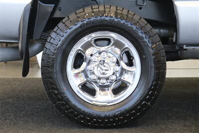 2005 Dodge Ram 2500 SLT  100% RUST & ACCIDENT FREE* NEVER HAD A 5TH WHEEL / GOOSENECK INSTALLED* 100% STOCK NON-SMOKER* NEW A/T TIRES* SERVICED BY DEALER SINCE NEW* UPGRADED STEREO / APPLE CAR PLAY* REAR AIRBAGS - Photo 52 - Portland, OR 97230