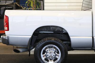 2005 Dodge Ram 2500 SLT  100% RUST & ACCIDENT FREE* NEVER HAD A 5TH WHEEL / GOOSENECK INSTALLED* 100% STOCK NON-SMOKER* NEW A/T TIRES* SERVICED BY DEALER SINCE NEW* UPGRADED STEREO / APPLE CAR PLAY* REAR AIRBAGS - Photo 59 - Portland, OR 97230