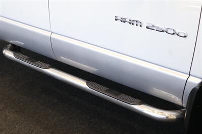 2005 Dodge Ram 2500 SLT  100% RUST & ACCIDENT FREE* NEVER HAD A 5TH WHEEL / GOOSENECK INSTALLED* 100% STOCK NON-SMOKER* NEW A/T TIRES* SERVICED BY DEALER SINCE NEW* UPGRADED STEREO / APPLE CAR PLAY* REAR AIRBAGS - Photo 47 - Portland, OR 97230
