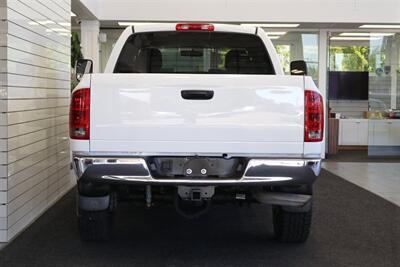 2005 Dodge Ram 2500 SLT  100% RUST & ACCIDENT FREE* NEVER HAD A 5TH WHEEL / GOOSENECK INSTALLED* 100% STOCK NON-SMOKER* NEW A/T TIRES* SERVICED BY DEALER SINCE NEW* UPGRADED STEREO / APPLE CAR PLAY* REAR AIRBAGS - Photo 9 - Portland, OR 97230