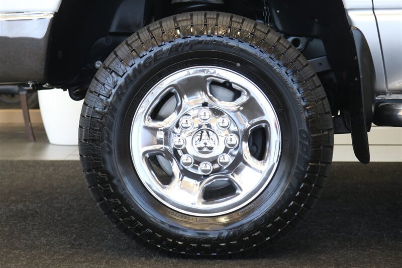 2005 Dodge Ram 2500 SLT  100% RUST & ACCIDENT FREE* NEVER HAD A 5TH WHEEL / GOOSENECK INSTALLED* 100% STOCK NON-SMOKER* NEW A/T TIRES* SERVICED BY DEALER SINCE NEW* UPGRADED STEREO / APPLE CAR PLAY* REAR AIRBAGS - Photo 50 - Portland, OR 97230