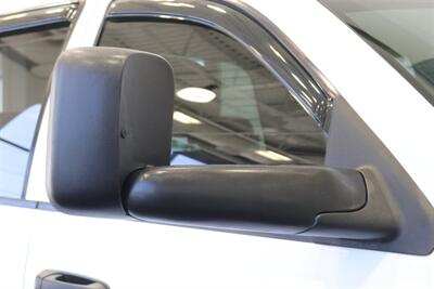 2005 Dodge Ram 2500 SLT  100% RUST & ACCIDENT FREE* NEVER HAD A 5TH WHEEL / GOOSENECK INSTALLED* 100% STOCK NON-SMOKER* NEW A/T TIRES* SERVICED BY DEALER SINCE NEW* UPGRADED STEREO / APPLE CAR PLAY* REAR AIRBAGS - Photo 49 - Portland, OR 97230