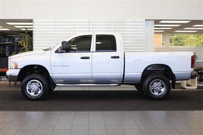 2005 Dodge Ram 2500 SLT  100% RUST & ACCIDENT FREE* NEVER HAD A 5TH WHEEL / GOOSENECK INSTALLED* 100% STOCK NON-SMOKER* NEW A/T TIRES* SERVICED BY DEALER SINCE NEW* UPGRADED STEREO / APPLE CAR PLAY* REAR AIRBAGS - Photo 4 - Portland, OR 97230