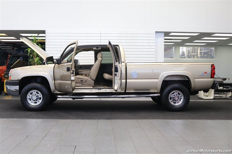 2004 Chevrolet Silverado 2500  1-OWNER* 100% RUST & CORROSION FREE* LEVELED ON NEW 10-PLY 33 "FALKEN WILD PEAK AT4s* REAR AIR BAGS W/COMPRESSOR* SPRAY IN BED LINER* TRAILER BRAKES* AFE INTAKE W/MAGNA FLOW EXHAUST - Photo 9 - Portland, OR 97230