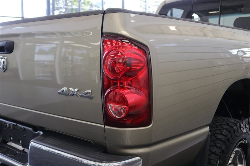 2007 Dodge Ram 2500 SLT BIG HORN G-56 6-SPEED MANUAL* 6.7L* 2-OWNER SINCE NEW* NEW 3 "LEVEL KIT-BALL JOINTS-TIE RODS-DIFF FLUIDS-EGR-MASS AIR FLOW SENSOR-35 " BFGK KO3 10-PLYS* ALL BOOKS 2-KEYS* LINEX BED LINER* 0-RUST - Photo 48 - Portland, OR 97230