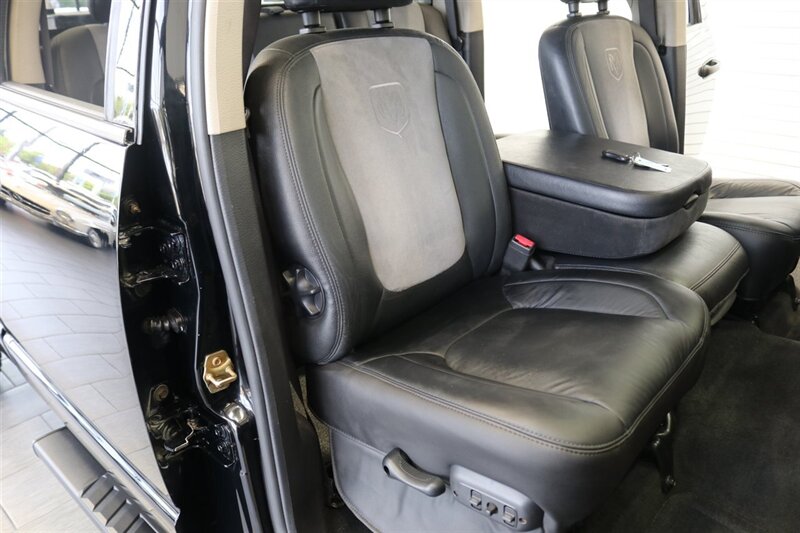 2004 Dodge Ram 2500 Laramie  100% RUST FREE* NEW 3 " FABTEC LEVEL LIFT W/ BILSTEIN 5100 SHOCKS* TRANSFER TANK* REAR AIR BAGS* NEW 17 "WHEELS W/ NEW 35 " TOYO'S 10-PLYS* LARAMIE LONG BED* NEW BRAKES-ROTORS-CALIPERS-FLUIDS - Photo 17 - Portland, OR 97230