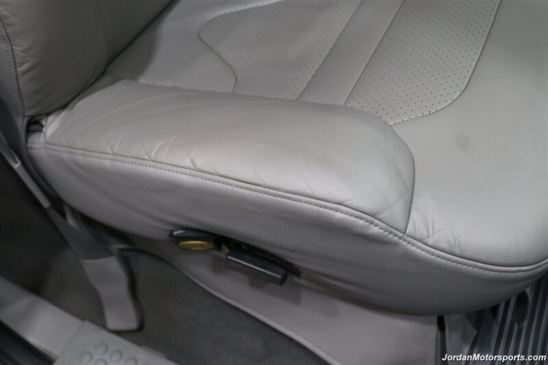 2002 Ford F-350 Lariat 1-OWNER* CENTURION PACKAGE* 100% RUST FREE* NEVER HAD 5TH WHEEL OR GOOSENECK* CANOPY* BILSTEIN 5100 SHOCKS* 2.75 " LEVEL KIT* 35 " BFG KO3 10-PLYS* SERVICED* ALL BOOKS & KEYS - Photo 71 - Portland, OR 97230