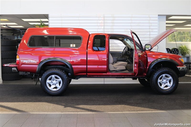 2003 Toyota Tacoma V6  1-OWNER* 87K MLS* 100% RUST & CORROSION FREE* TIMING BELT-WATER PUMP-FLUIDS SERVICED* NEW 2.5 " BILSTEIN LEVEL KIT W/DIFF DROPS* REAR LOCKERS* SR5 W/5-SPEED MANUAL* ALL BOOKS & KEYS & WINDOW STICKER - Photo 11 - Portland, OR 97230