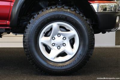 2003 Toyota Tacoma V6  1-OWNER* 87K MLS* 100% RUST & CORROSION FREE* TIMING BELT-WATER PUMP-FLUIDS SERVICED* NEW 2.5 " BILSTEIN LEVEL KIT W/DIFF DROPS* REAR LOCKERS* SR5 W/5-SPEED MANUAL* ALL BOOKS & KEYS & WINDOW STICKER - Photo 65 - Portland, OR 97230