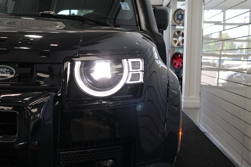 2023 Land Rover Defender 110 S   - Photo 89 - Portland, OR 97230