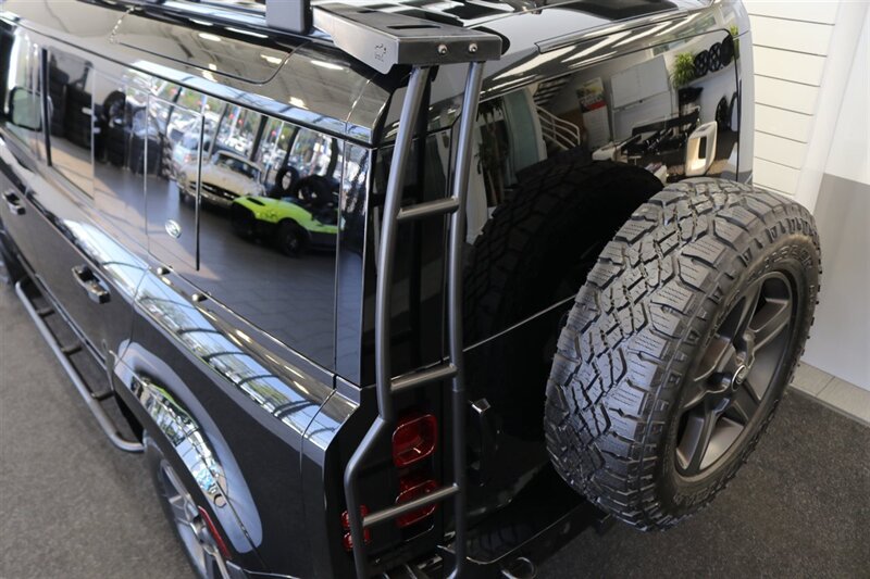 2023 Land Rover Defender 110 S   - Photo 67 - Portland, OR 97230