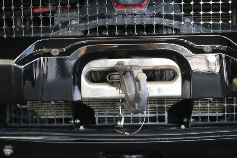 2023 Land Rover Defender 110 S   - Photo 55 - Portland, OR 97230