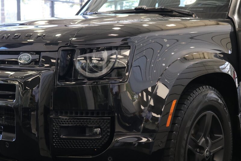 2023 Land Rover Defender 110 S   - Photo 12 - Portland, OR 97230