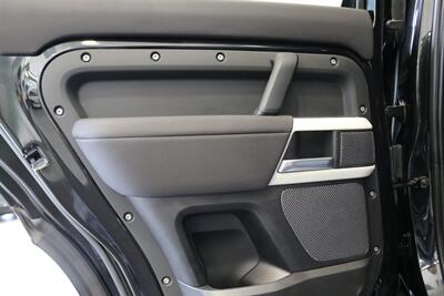 2023 Land Rover Defender 110 S   - Photo 36 - Portland, OR 97230