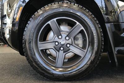 2023 Land Rover Defender 110 S   - Photo 24 - Portland, OR 97230