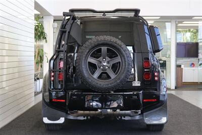 2023 Land Rover Defender 110 S   - Photo 9 - Portland, OR 97230