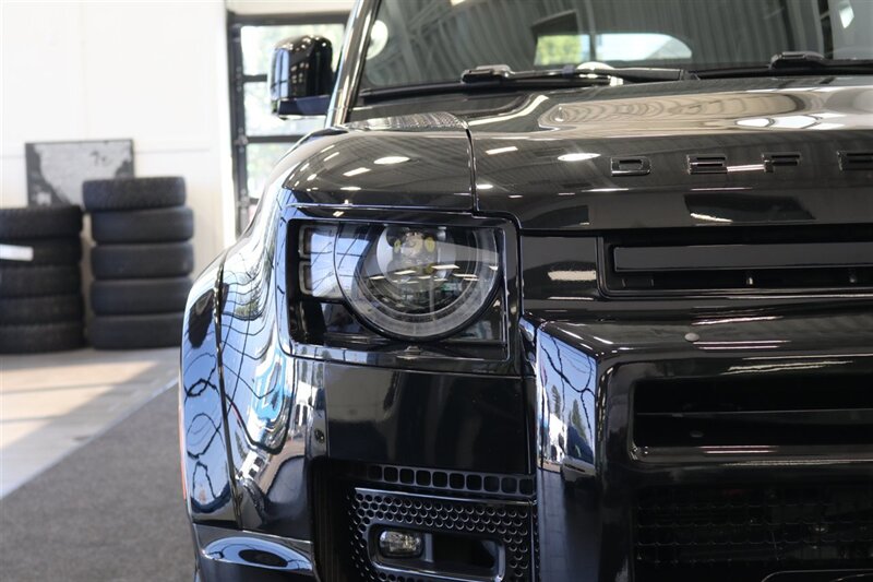 2023 Land Rover Defender 110 S   - Photo 70 - Portland, OR 97230