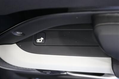 2023 Land Rover Defender 110 S   - Photo 40 - Portland, OR 97230