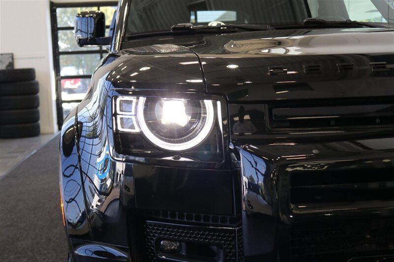 2023 Land Rover Defender 110 S   - Photo 88 - Portland, OR 97230