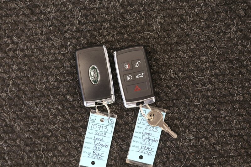 2023 Land Rover Defender 110 S   - Photo 92 - Portland, OR 97230