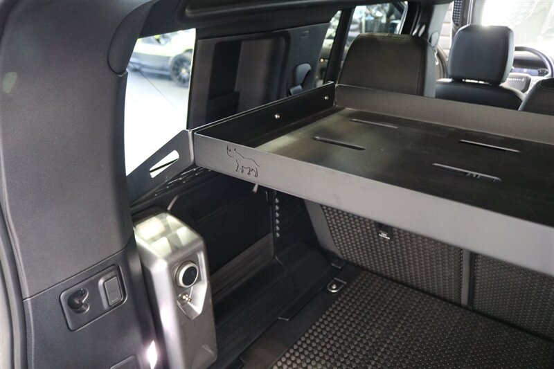 2023 Land Rover Defender 110 S   - Photo 58 - Portland, OR 97230