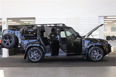 2023 Land Rover Defender 110 S   - Photo 11 - Portland, OR 97230
