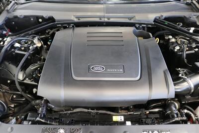 2023 Land Rover Defender 110 S   - Photo 18 - Portland, OR 97230