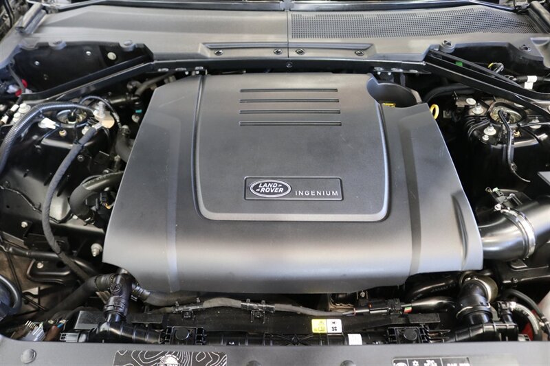 2023 Land Rover Defender 110 S   - Photo 18 - Portland, OR 97230