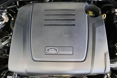2023 Land Rover Defender 110 S   - Photo 19 - Portland, OR 97230