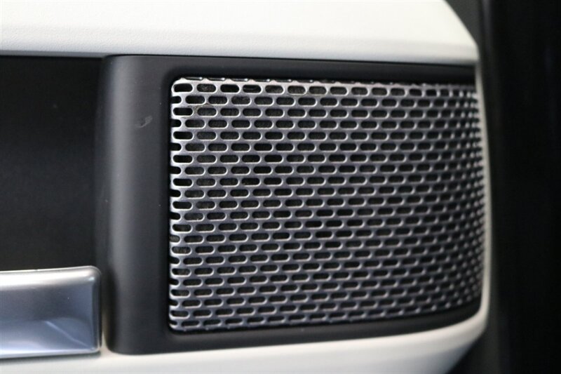 2023 Land Rover Defender 110 S   - Photo 45 - Portland, OR 97230