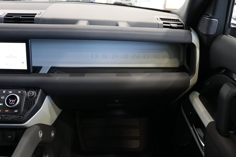 2023 Land Rover Defender 110 S   - Photo 73 - Portland, OR 97230