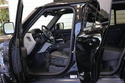 2023 Land Rover Defender 110 S   - Photo 28 - Portland, OR 97230