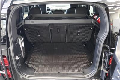 2023 Land Rover Defender 110 S   - Photo 56 - Portland, OR 97230