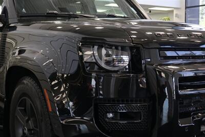 2023 Land Rover Defender 110 S   - Photo 13 - Portland, OR 97230