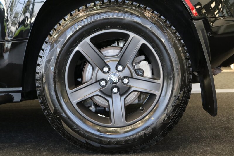 2023 Land Rover Defender 110 S   - Photo 25 - Portland, OR 97230