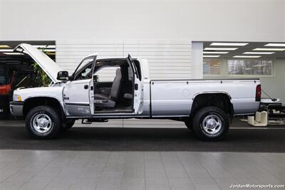 2001 Dodge Ram 2500 SLT  1-OWNER* 5.9L HO W/ 6-SPEED MANUAL* 100% RUST & CORROSION FREE* NEW 33 "TOYO ATIII 10-PLY TIRES* NEW BRAKES / ROTORS / BALL JOINTS / SEALS / FLUIDS / BATTERIES* ALL SERVICE RECORDS SINCE NEW - Photo 9 - Portland, OR 97230