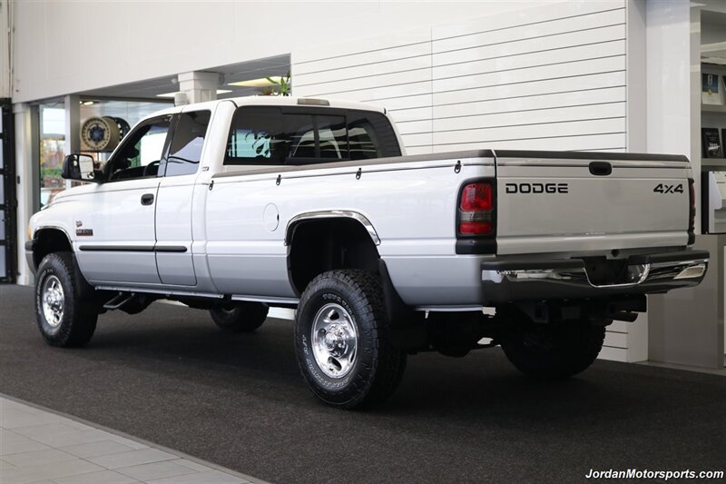 2001 Dodge Ram 2500 SLT  1-OWNER* 5.9L HO W/ 6-SPEED MANUAL* 100% RUST & CORROSION FREE* NEW 33 "TOYO ATIII 10-PLY TIRES* NEW BRAKES / ROTORS / BALL JOINTS / SEALS / FLUIDS / BATTERIES* ALL SERVICE RECORDS SINCE NEW - Photo 5 - Portland, OR 97230