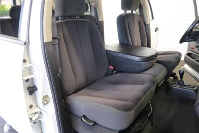 2004 Dodge Ram 2500 SLT  1-OWNER* 100% RUST FREE* NEW 3 "LEVEL KIT W/ BILSTEIN 5100 SHOCKS & NEW 33 "BFG KO3 10-PLYS* EVERY SERVICE RECORD SINCE NEW* ALL NEW FLUIDS-FILTERS-AC CHARGE-BELTS* LINEX BED LINER* ALL BOOKS & 2-KEYS - Photo 17 - Portland, OR 97230