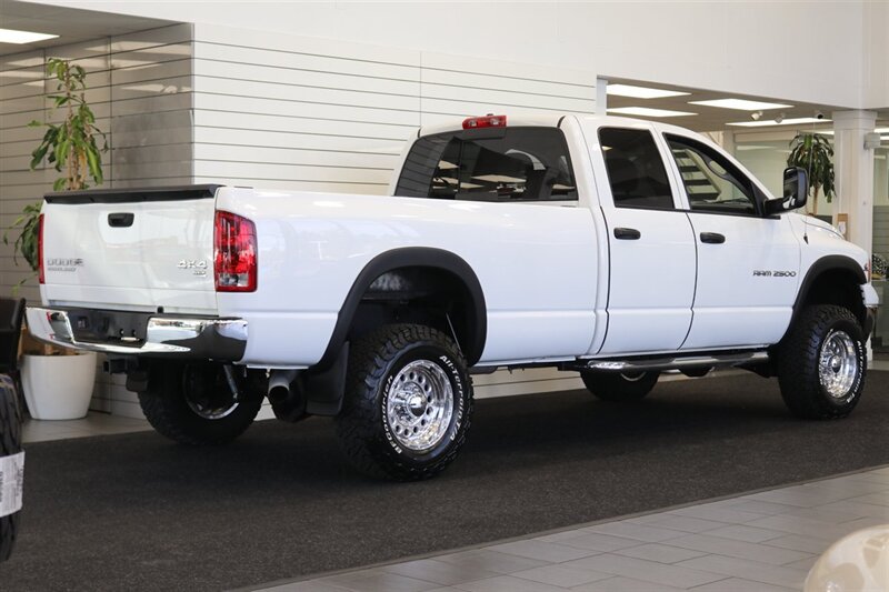 2004 Dodge Ram 2500 SLT  1-OWNER* 100% RUST FREE* NEW 3 "LEVEL KIT W/ BILSTEIN 5100 SHOCKS & NEW 33 "BFG KO3 10-PLYS* EVERY SERVICE RECORD SINCE NEW* ALL NEW FLUIDS-FILTERS-AC CHARGE-BELTS* LINEX BED LINER* ALL BOOKS & 2-KEYS - Photo 7 - Portland, OR 97230