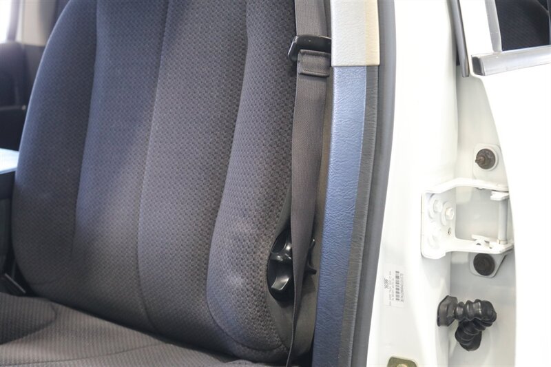 2004 Dodge Ram 2500 SLT  1-OWNER* 100% RUST FREE* NEW 3 "LEVEL KIT W/ BILSTEIN 5100 SHOCKS & NEW 33 "BFG KO3 10-PLYS* EVERY SERVICE RECORD SINCE NEW* ALL NEW FLUIDS-FILTERS-AC CHARGE-BELTS* LINEX BED LINER* ALL BOOKS & 2-KEYS - Photo 70 - Portland, OR 97230