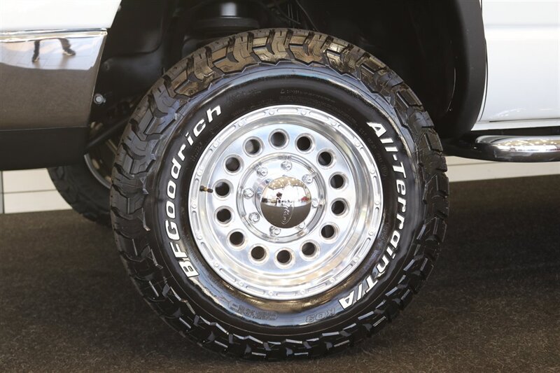 2004 Dodge Ram 2500 SLT  1-OWNER* 100% RUST FREE* NEW 3 "LEVEL KIT W/ BILSTEIN 5100 SHOCKS & NEW 33 "BFG KO3 10-PLYS* EVERY SERVICE RECORD SINCE NEW* ALL NEW FLUIDS-FILTERS-AC CHARGE-BELTS* LINEX BED LINER* ALL BOOKS & 2-KEYS - Photo 21 - Portland, OR 97230