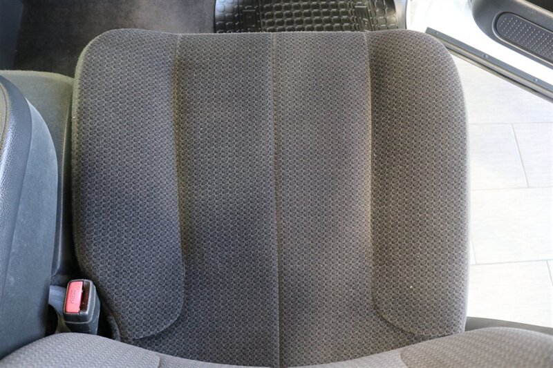 2004 Dodge Ram 2500 SLT  1-OWNER* 100% RUST FREE* NEW 3 "LEVEL KIT W/ BILSTEIN 5100 SHOCKS & NEW 33 "BFG KO3 10-PLYS* EVERY SERVICE RECORD SINCE NEW* ALL NEW FLUIDS-FILTERS-AC CHARGE-BELTS* LINEX BED LINER* ALL BOOKS & 2-KEYS - Photo 73 - Portland, OR 97230