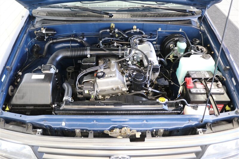 1995 Toyota T100 100% RUST FREE* EVERY SERVICE RECORD SINCE NEW* EVERY FLUID IS NEW* TRUCK IS IN NEW CONDITION IN AND OUT* ALL BOOKS & KEYS* 5-SPEED MANUAL* ORIGINAL BED LINER SINCE NEW - Photo 14 - Portland, OR 97230