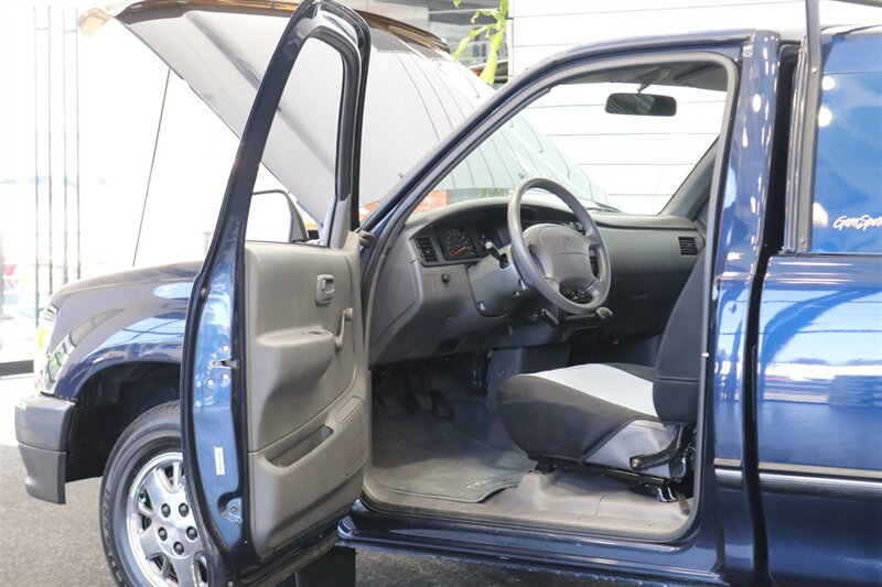 1995 Toyota T100 100% RUST FREE* EVERY SERVICE RECORD SINCE NEW* EVERY FLUID IS NEW* TRUCK IS IN NEW CONDITION IN AND OUT* ALL BOOKS & KEYS* 5-SPEED MANUAL* ORIGINAL BED LINER SINCE NEW - Photo 50 - Portland, OR 97230